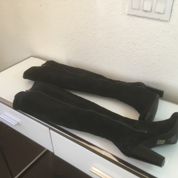 Paola Ferri amadora suede over the knee boots - Picture 5 of 15